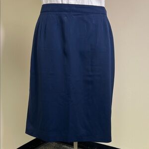 Vintage Lands End navy blue classic wool straight minimalist pencil skirt lining